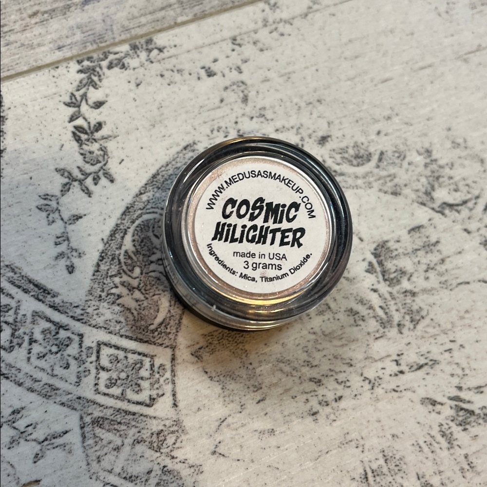Medusas Makeup Cosmic Highlighter